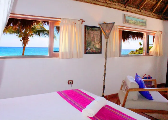 Hotel Piedra Escondida 3*